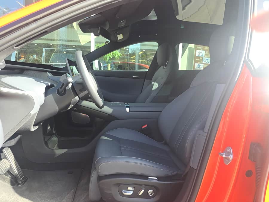 MI YU7 2025 car image #4