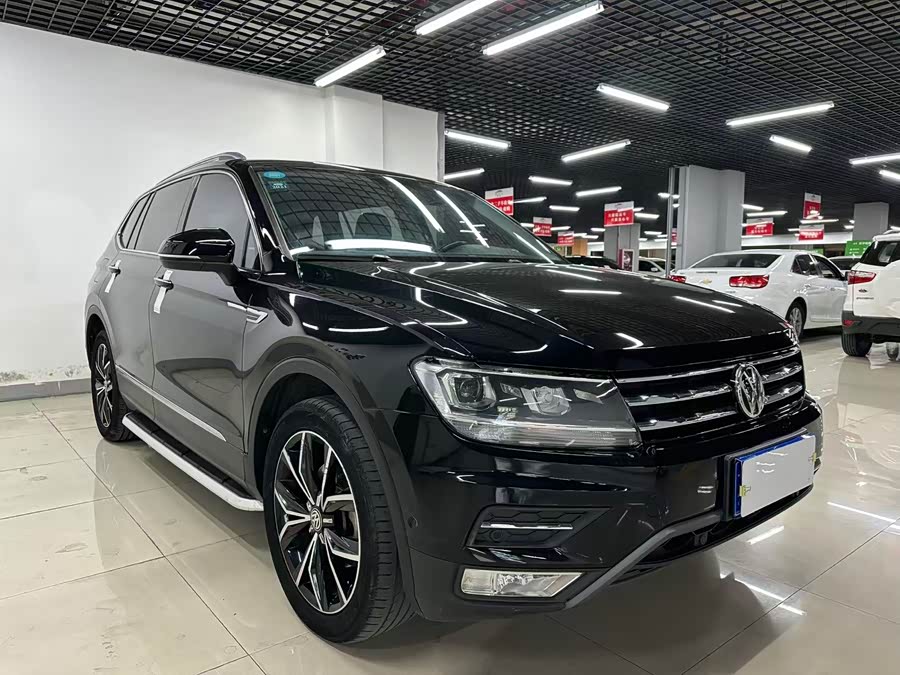Volkswagen Tiguan L 2022 car image #4
