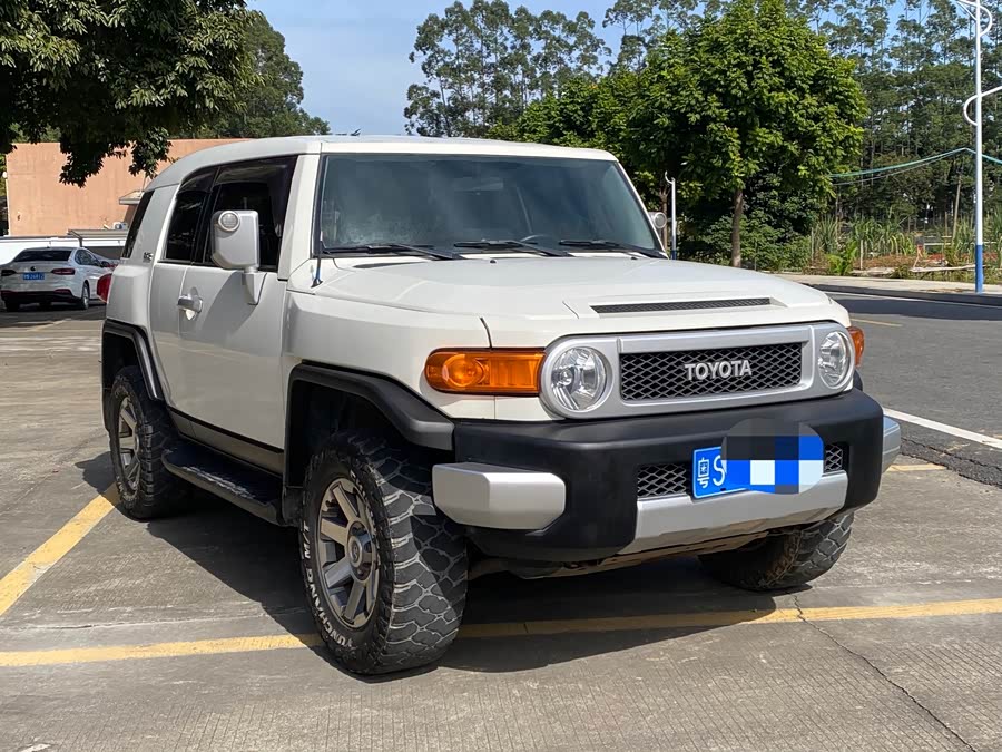 Toyota FJ Cruiser 2017 #4 Toyota FJ Cruiser 2017 car image #4