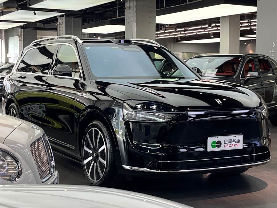 2025 car image #4