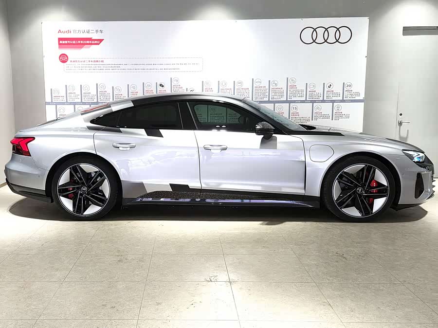 Audi e-tron GT 2024 #4 Audi e-tron GT 2024 car image #4