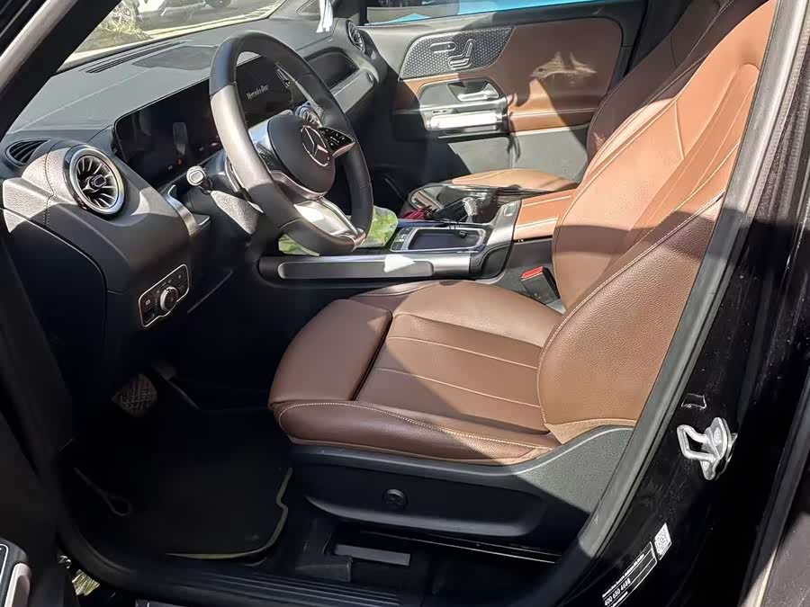 Mercedes-Benz EQB Class 2025 #4 Mercedes-Benz EQB Class 2025 car image #4