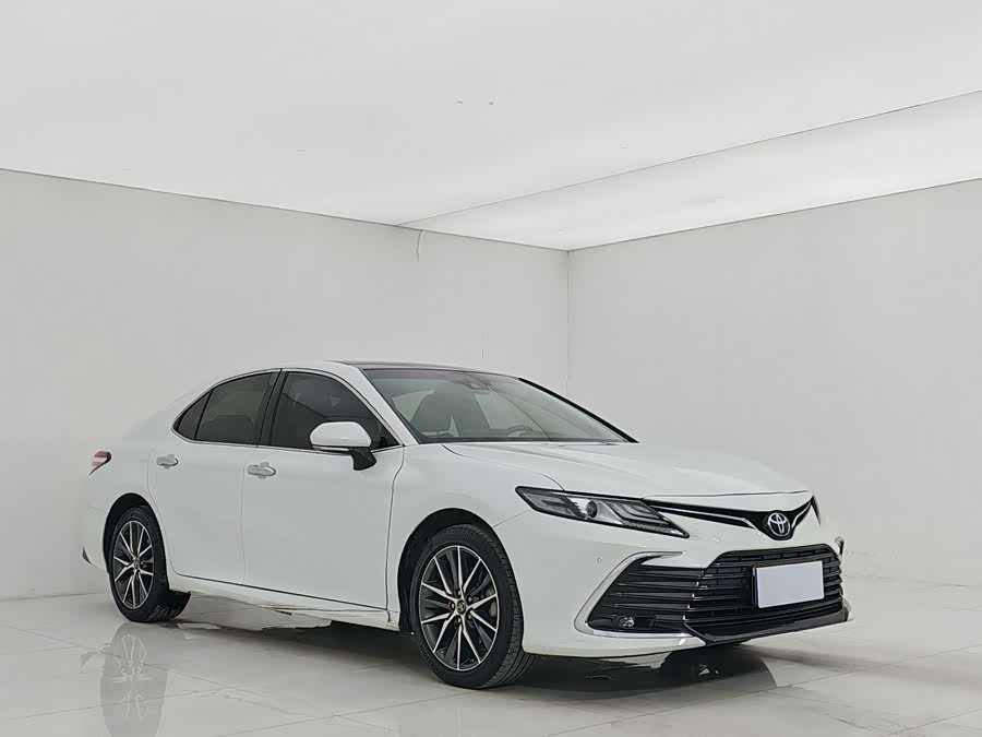 Toyota Camry 2022 car image #4