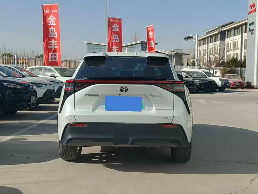 Toyota bZ4X 2022 immagine di auto #4