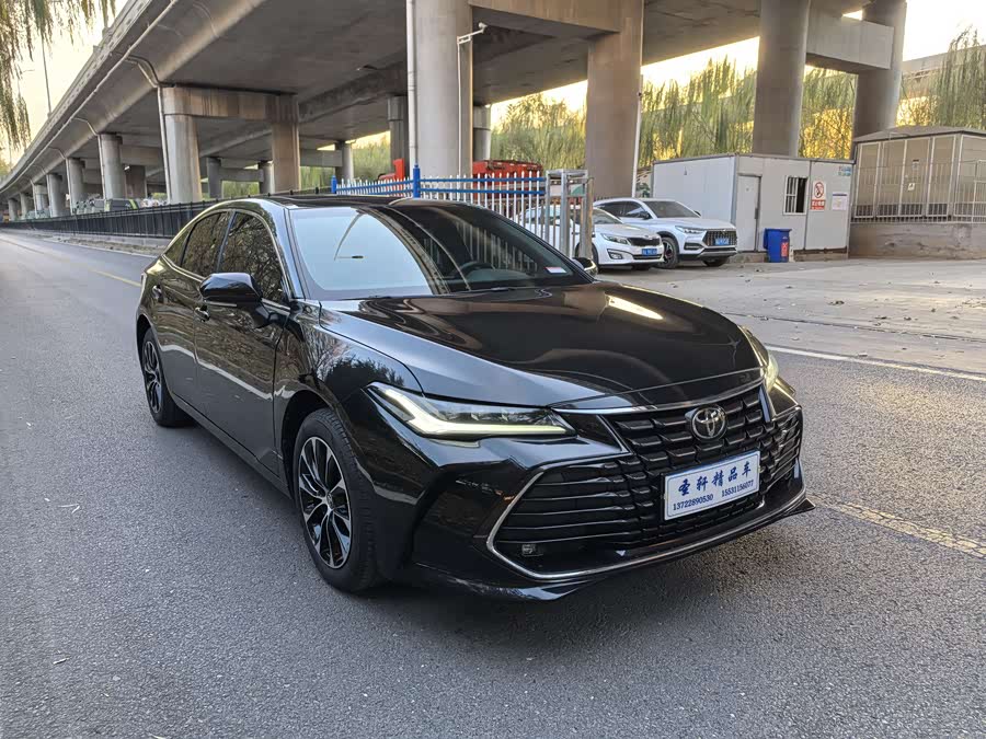 Toyota Avalon 2022 car image #4