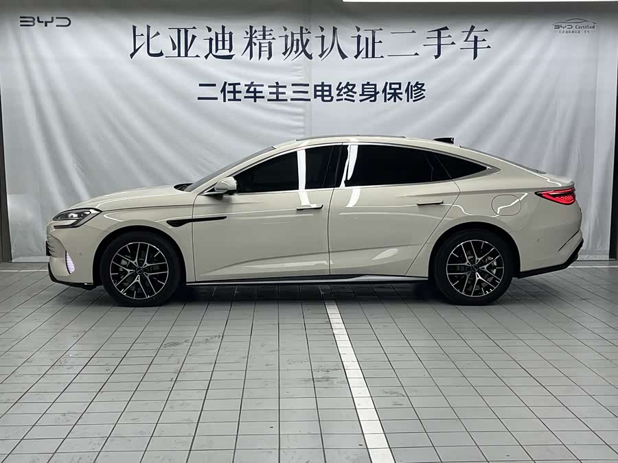 BYD Seal 07 DM-i 2025 car image #4