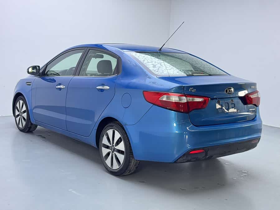 Kia K2 2014 imagen de coche #4