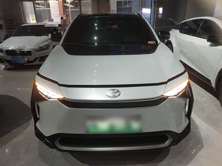 Toyota bZ4X 2022 immagine di auto #4