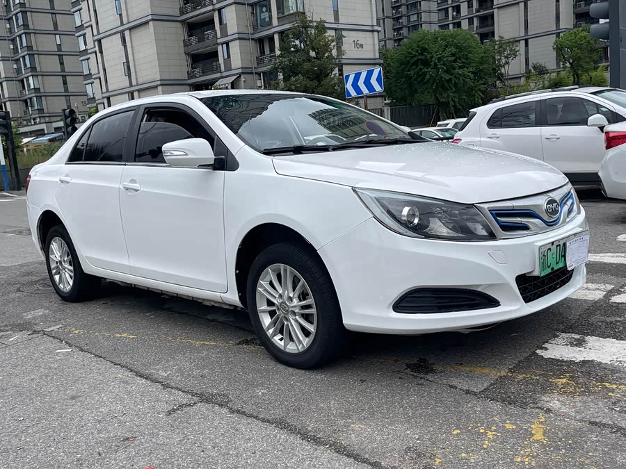 BYD e5 2019 #4 BYD e5 2019 car image #4