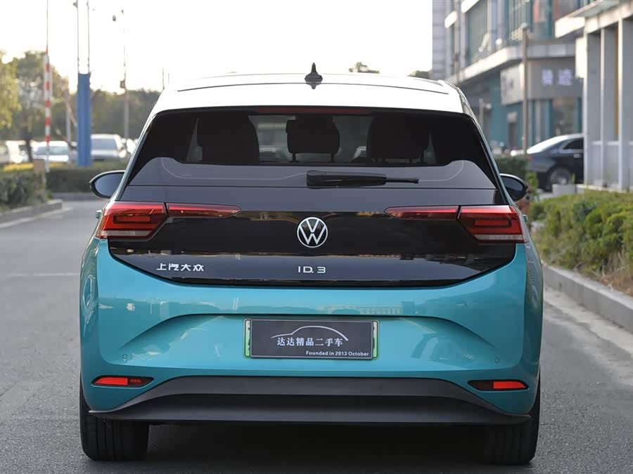 Volkswagen ID.3 2021 immagine di auto #4