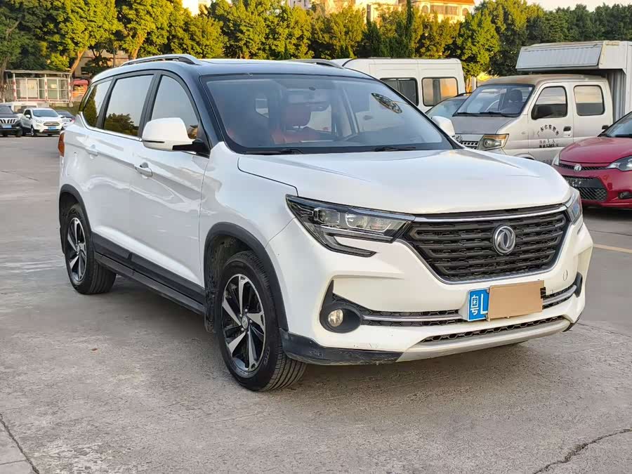 Forthing T5 2019 imagem de carro #4