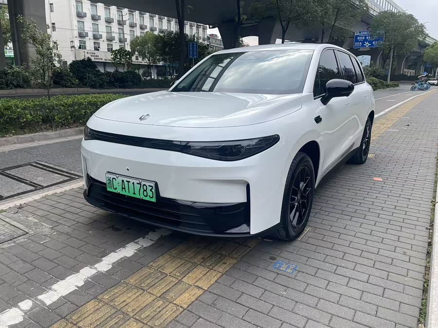 零跑汽车 零跑C10 2024 汽车图片 #4