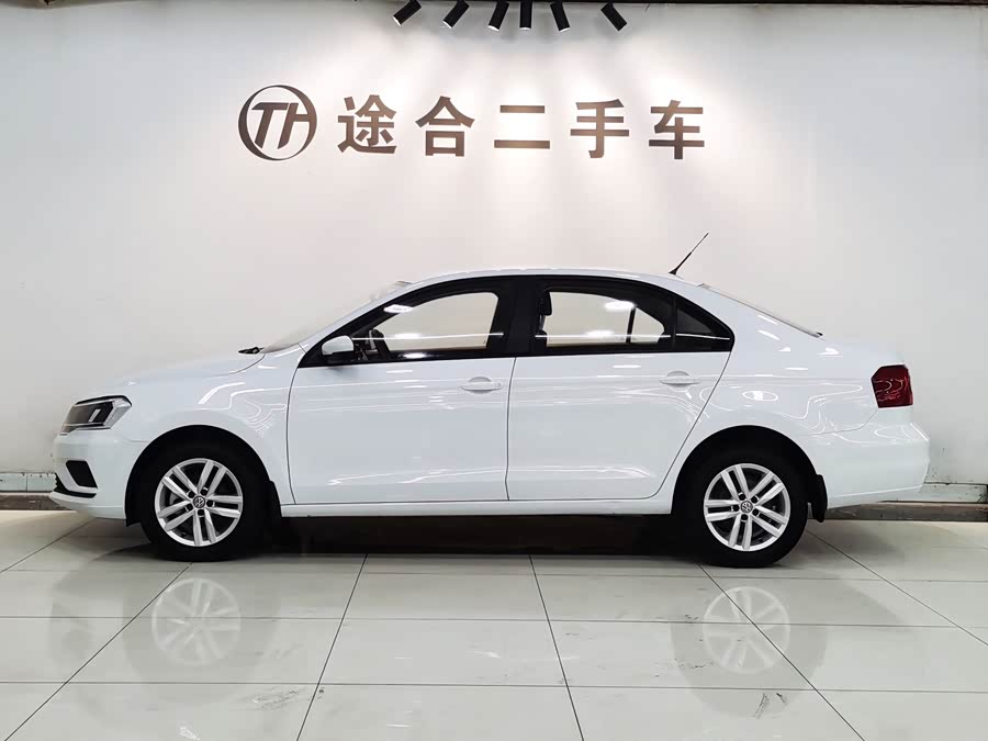 Volkswagen Jetta 2019 image de voiture #4