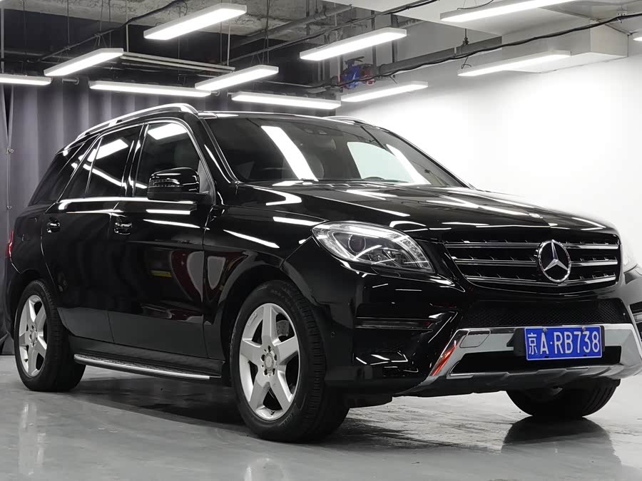 Mercedes-Benz M Class 2012 car image #4