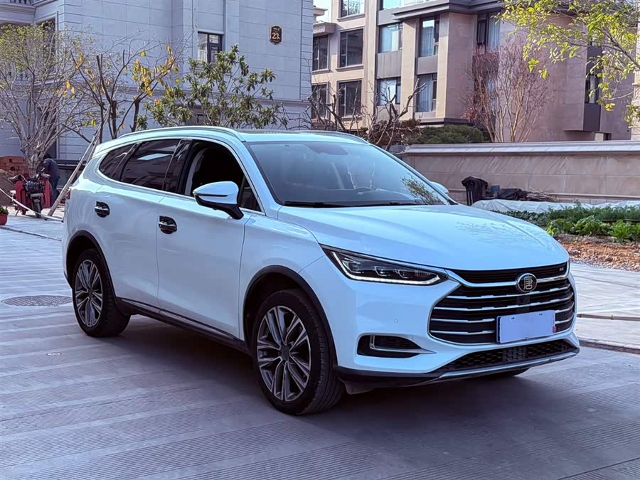 BYD Tang 2018 car image #4