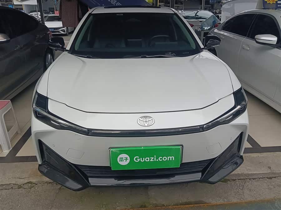 Toyota bZ3 2024 immagine di auto #4