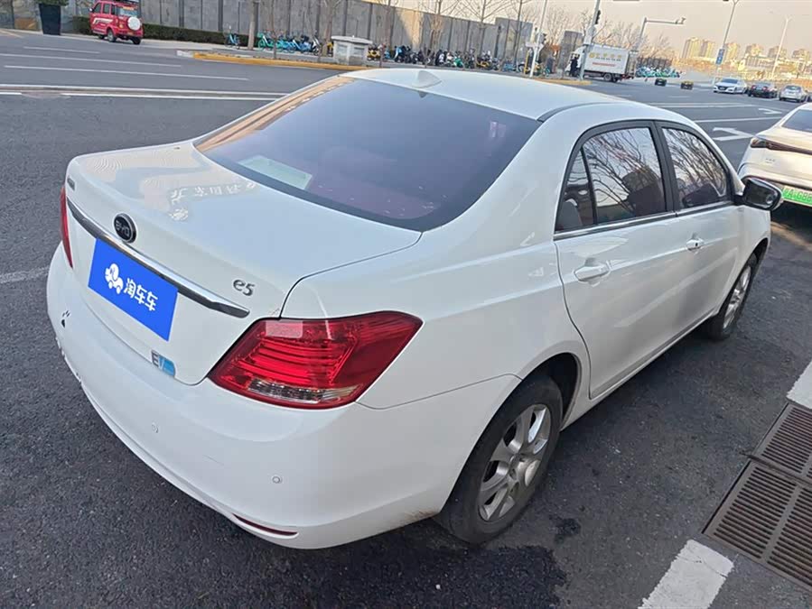 BYD e5 2017 #4 BYD e5 2017 car image #4