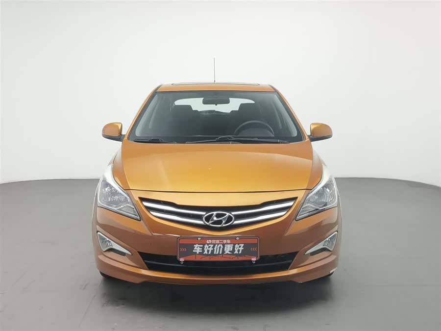 Mazda Reina Hatchback 2014 car image #4