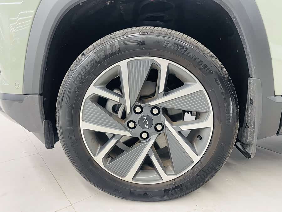 Chevrolet Equinox Plus 2024 car image #4