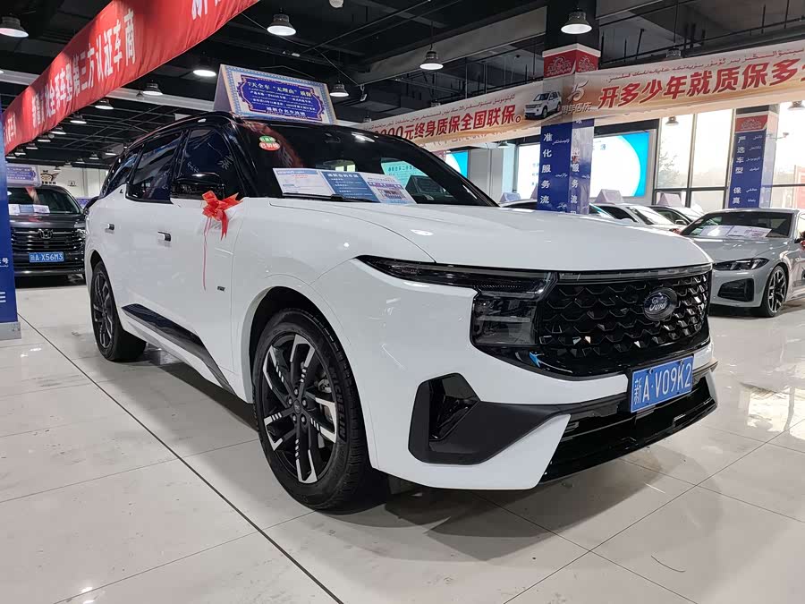 Ford Edge 2023 car image #4