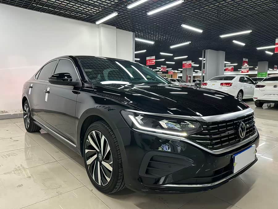 Volkswagen Passat 2024 car image #4