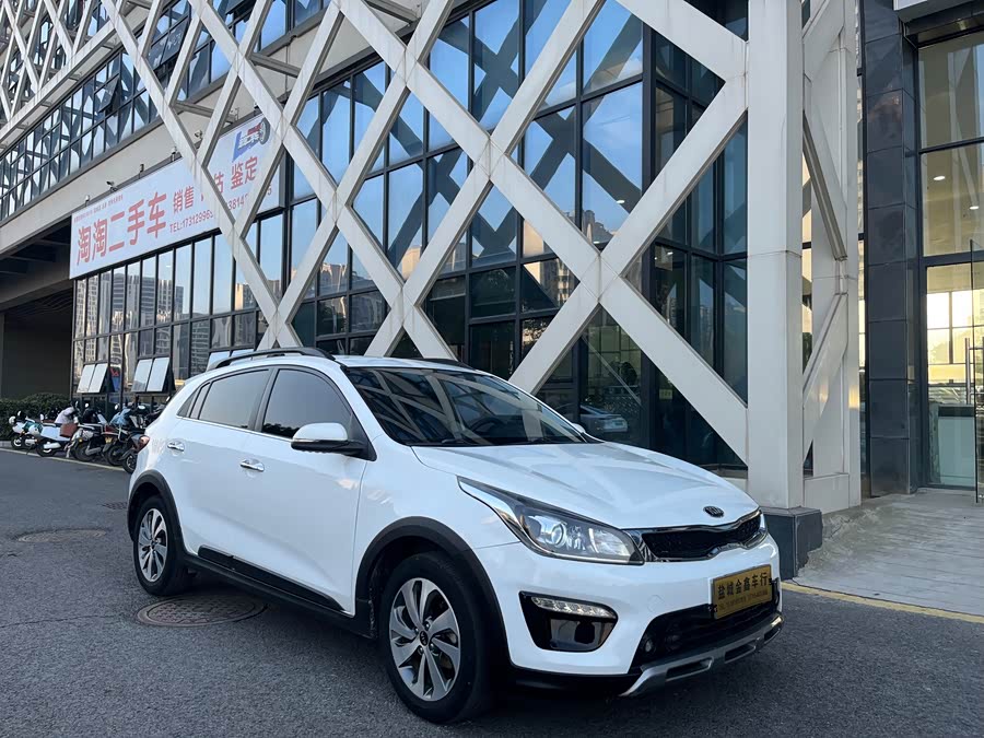 Kia Rio Cross 2017 car image #4