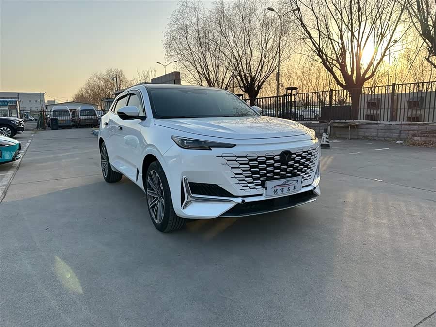 Changan UNI-K 2022 #4 Changan UNI-K 2022 car image #4