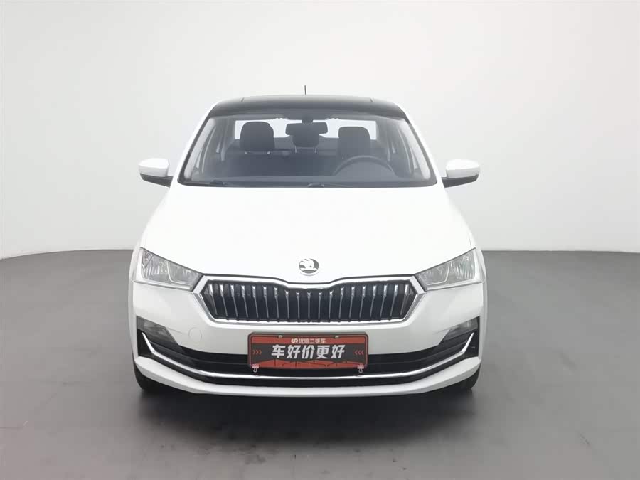 Skoda Rapid 2021 car image #4