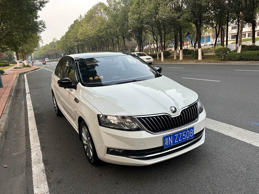 Skoda Rapid 2018 #4 Skoda Rapid 2018 car image #4