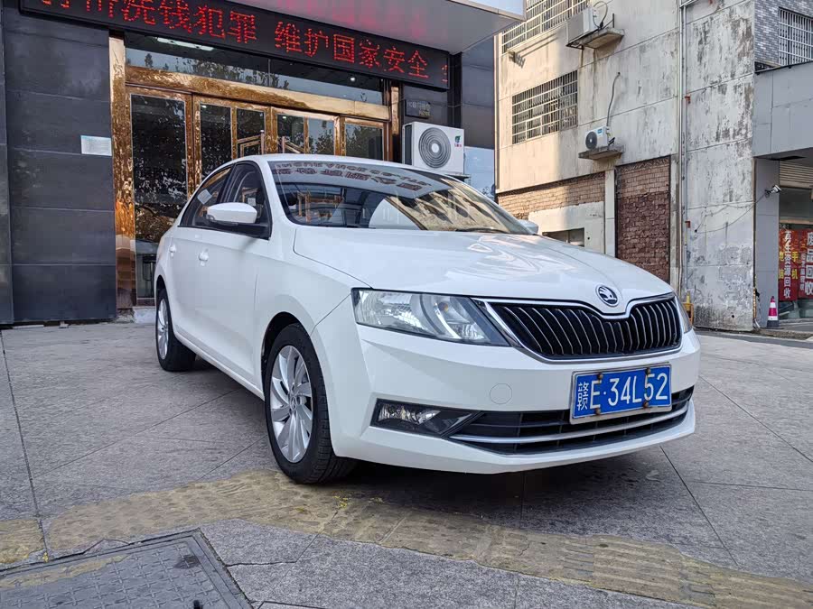 Skoda Rapid 2018 #4 Skoda Rapid 2018 car image #4