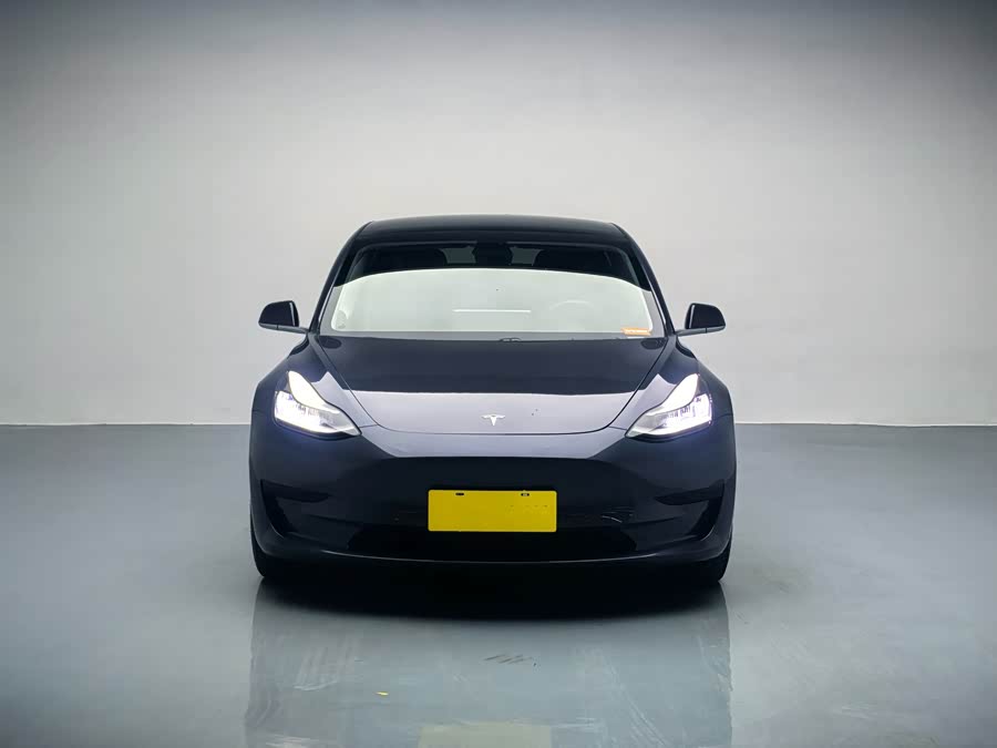 Tesla Model Y 2022 #4 Tesla Model Y 2022 car image #4