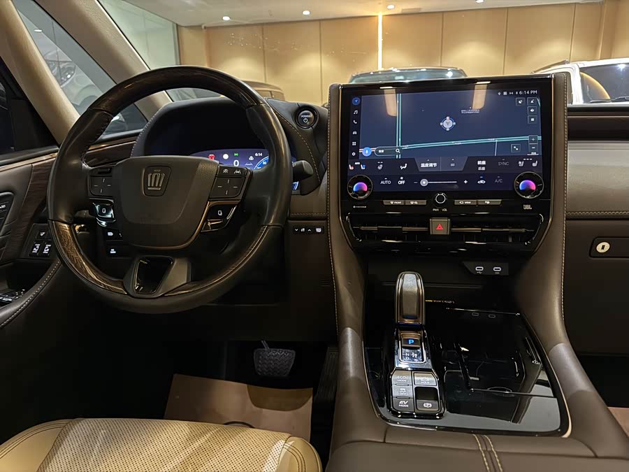 Toyota Vellfire 2023 immagine di auto #4