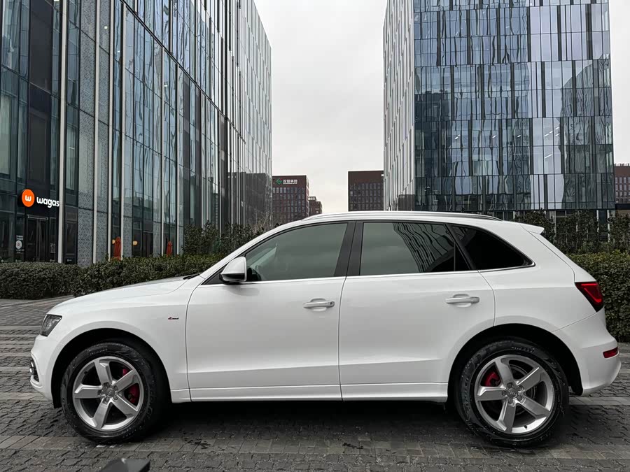 Audi Q5 2018 изображение автомобиля #4