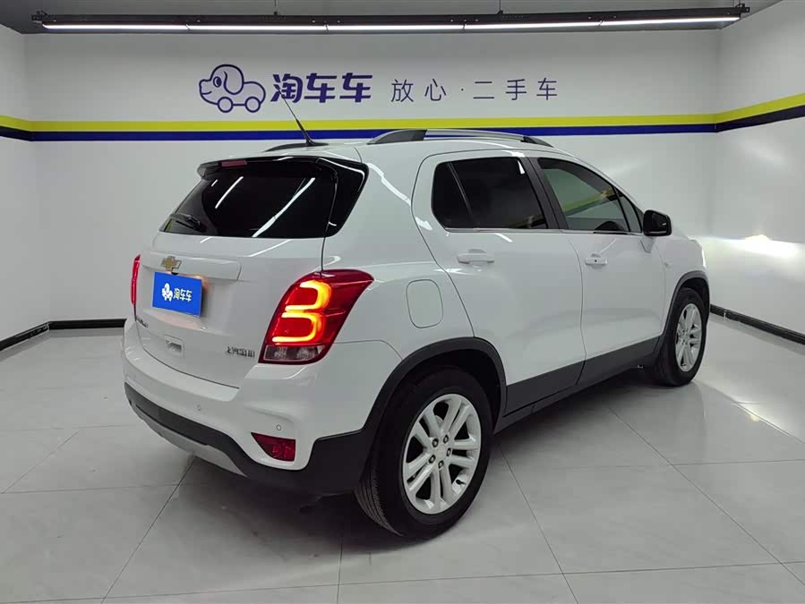 Chevrolet Tracker 2017 car image #4