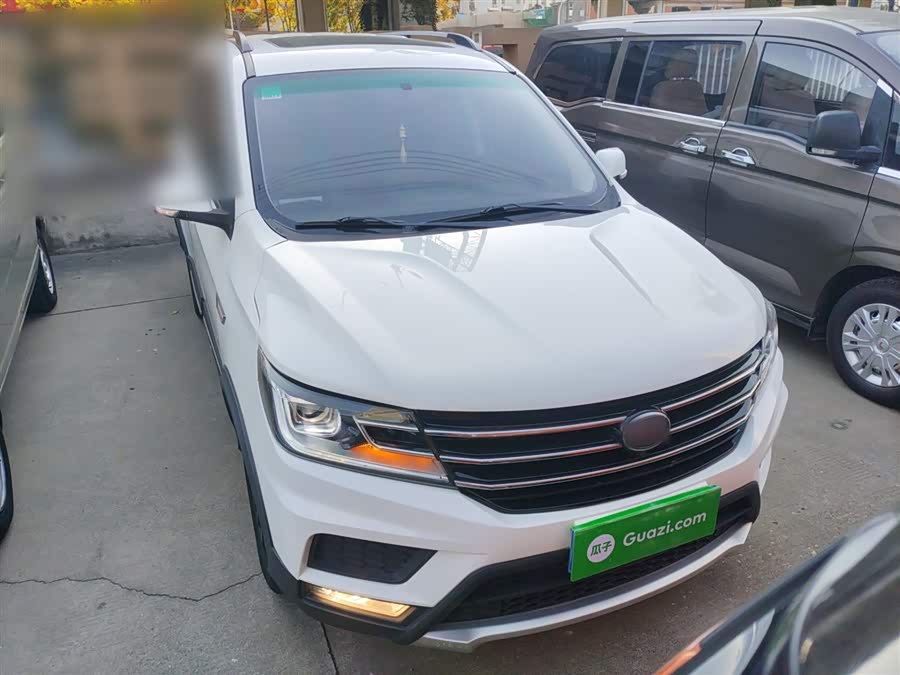 SWM斯威汽车 SWM斯威X3 2021 #4 SWM斯威汽车 SWM斯威X3 2021 汽车图片 #4