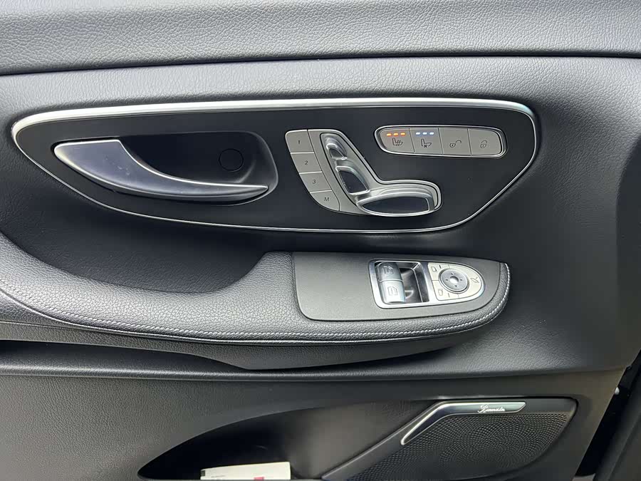 Mercedes-Benz V Class 2022 car image #4