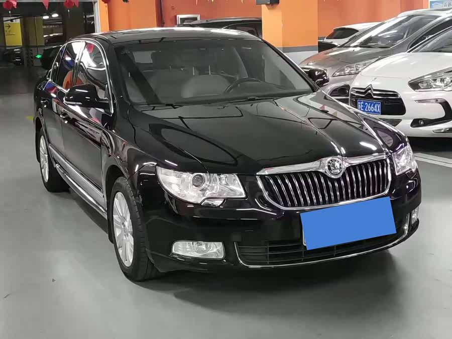 Skoda Superb 2012 immagine di auto #4