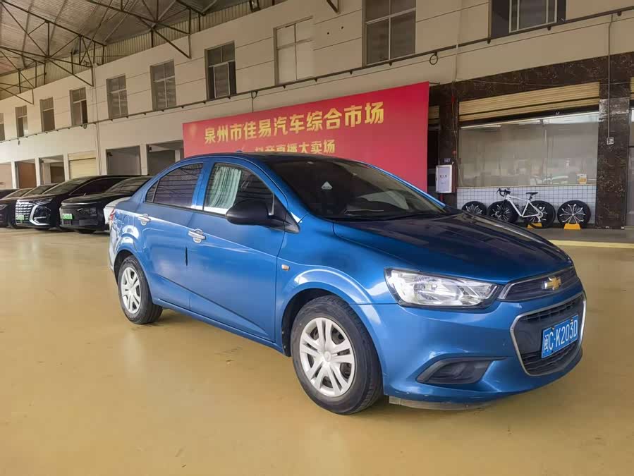 雪佛兰 爱唯欧 2015 汽车图片 #4