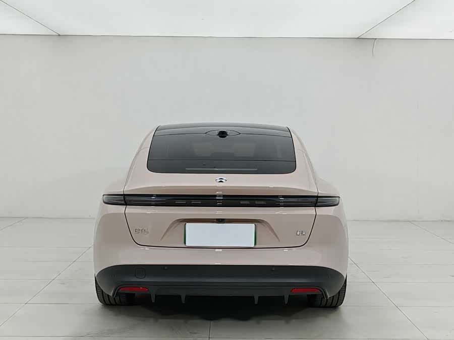NIO ET5 2024 car image #4