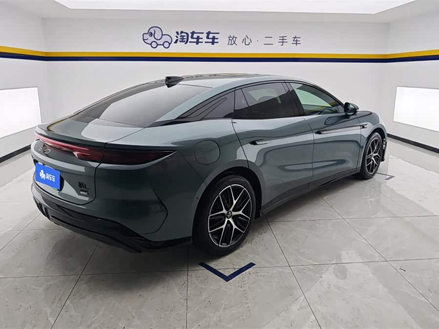 BYD HanL 2025 car image #4