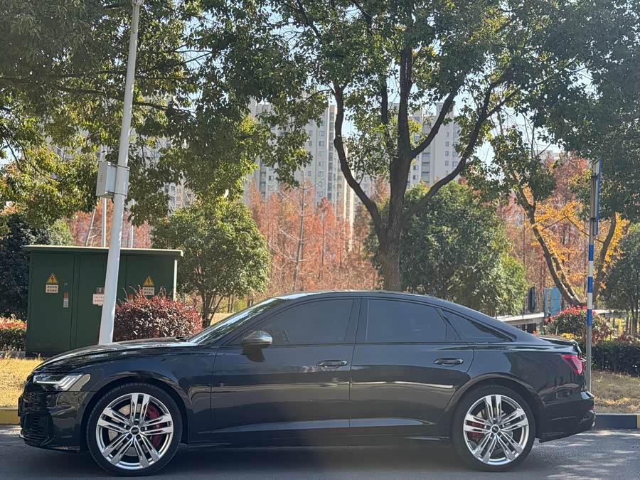 Audi S6 2021 car image #4