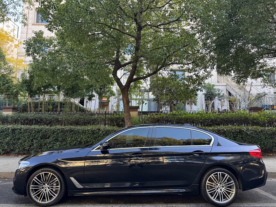 BMW 5 Series 2018 #4 BMW 5 Series 2018 car image #4