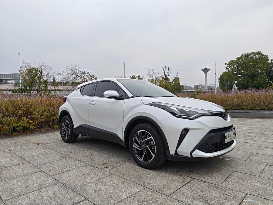 Toyota C-HR 2023 #4 Toyota C-HR 2023 immagine di auto #4