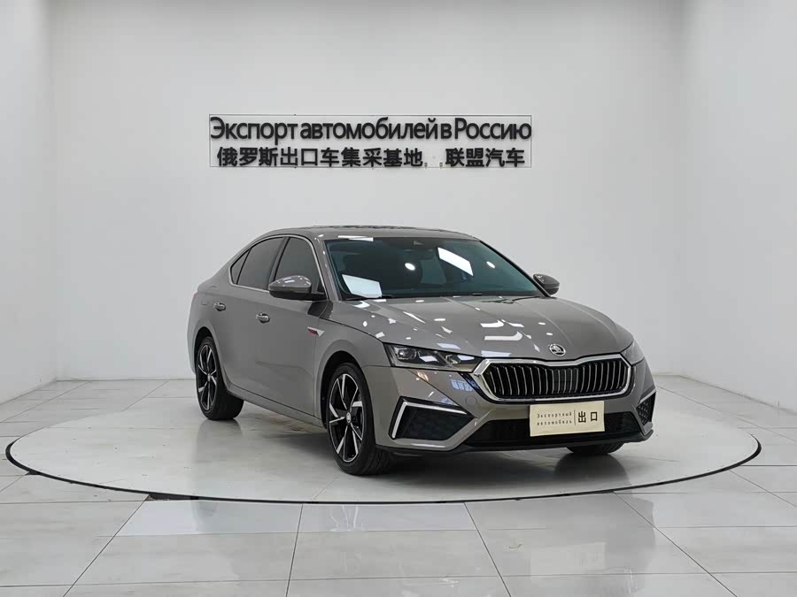 Skoda Octavia 2021 car image #4