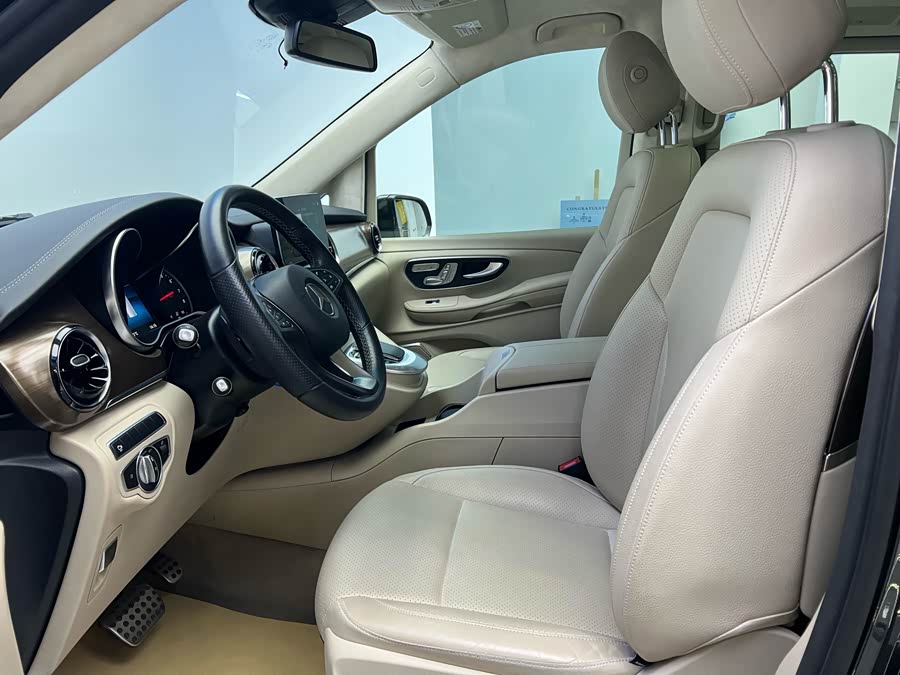 Mercedes-Benz V Class 2021 #4 Mercedes-Benz V Class 2021 car image #4