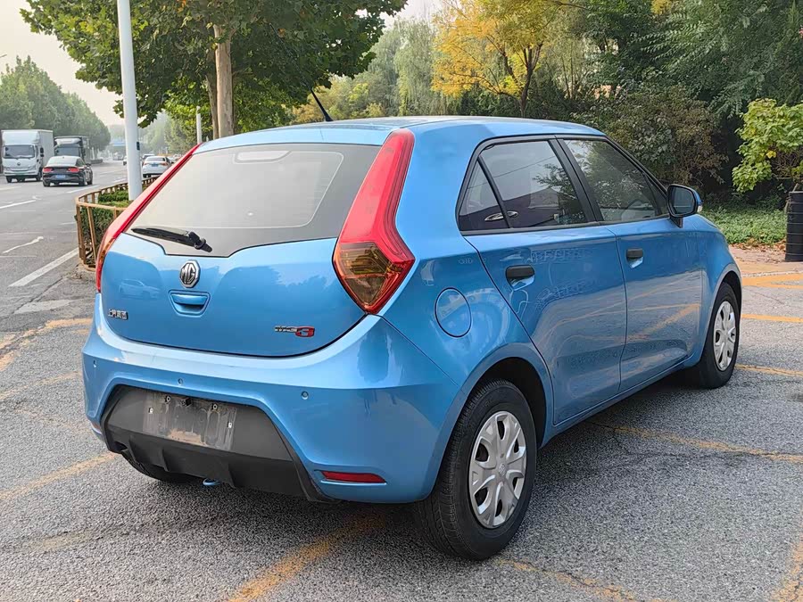 MG 3 2011 car image #4