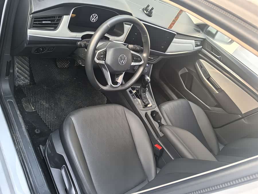 Volkswagen Bora 2024 car image #4