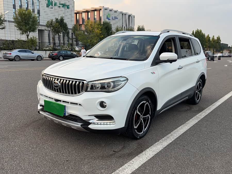 SWM X7 2018 изображение автомобиля #4