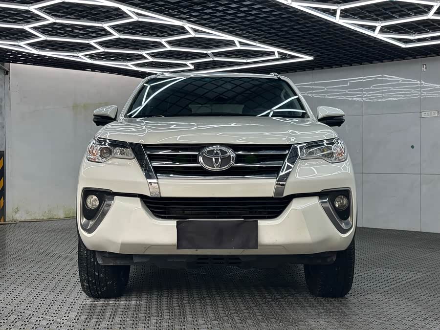 Toyota 2019 car image #4