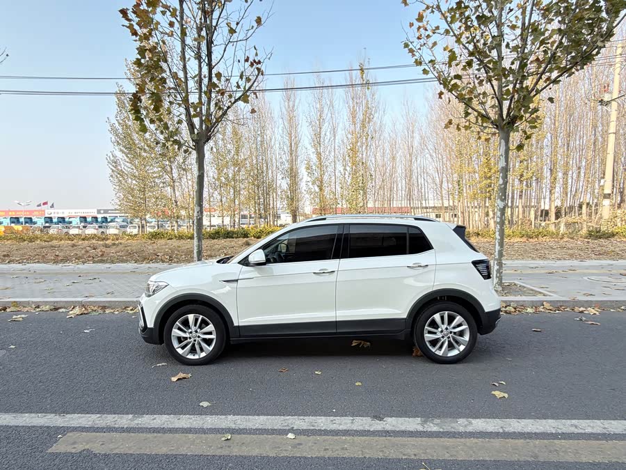 Volkswagen T-Cross 2020 car image #4